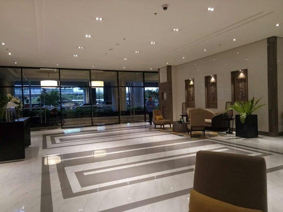 Eighty One Newport Boulevard 마닐라 외부 사진