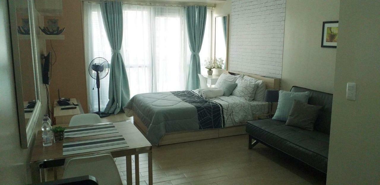 Eighty One Newport Boulevard 마닐라 외부 사진